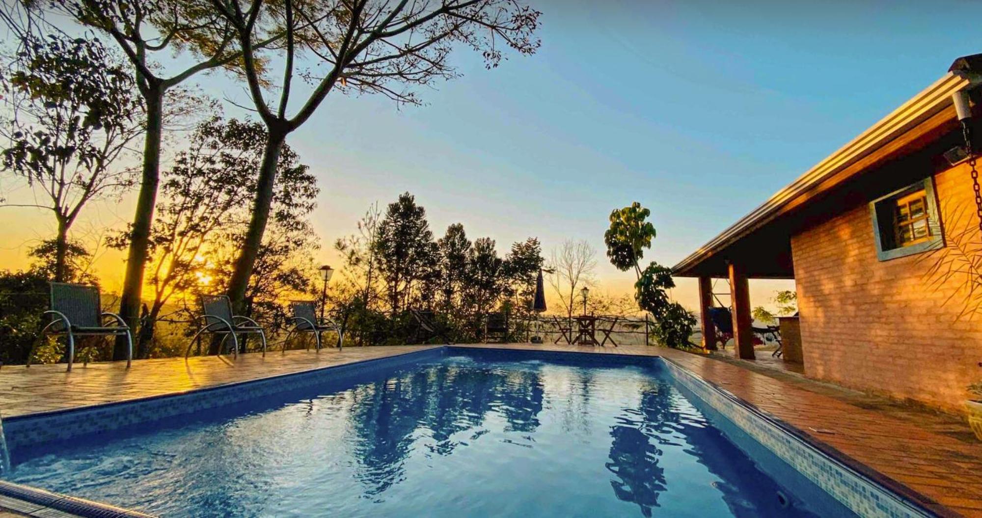 Casa De Campo Araxa Na Montanha Com Piscina Пиракая Екстериор снимка