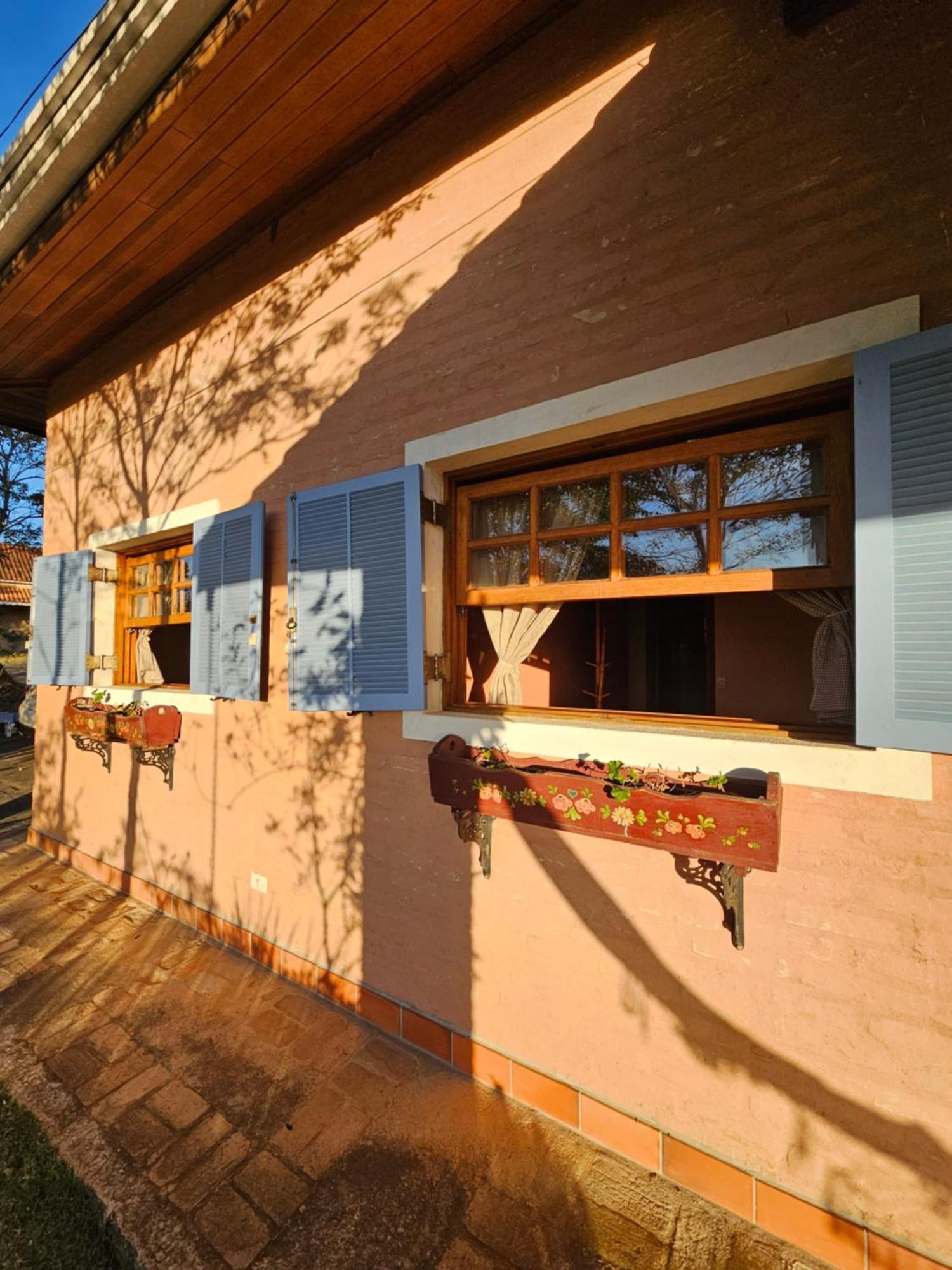 Casa De Campo Araxa Na Montanha Com Piscina Пиракая Екстериор снимка